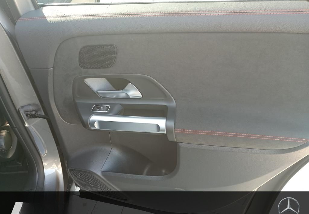 Mercedes-Benz EQB 300 4M AMG+ABHK+Kamera+LED+Navi+PTS+SpiegelP foto 19