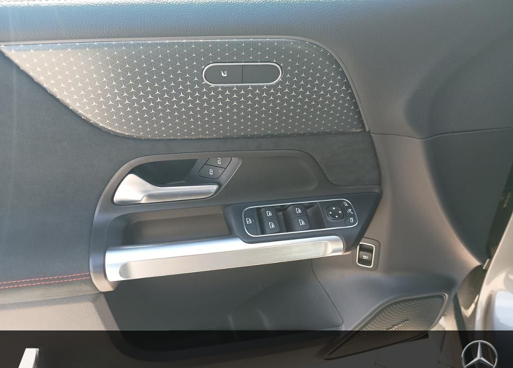 Mercedes-Benz EQB 300 4M AMG+ABHK+Kamera+LED+Navi+PTS+SpiegelP foto 6