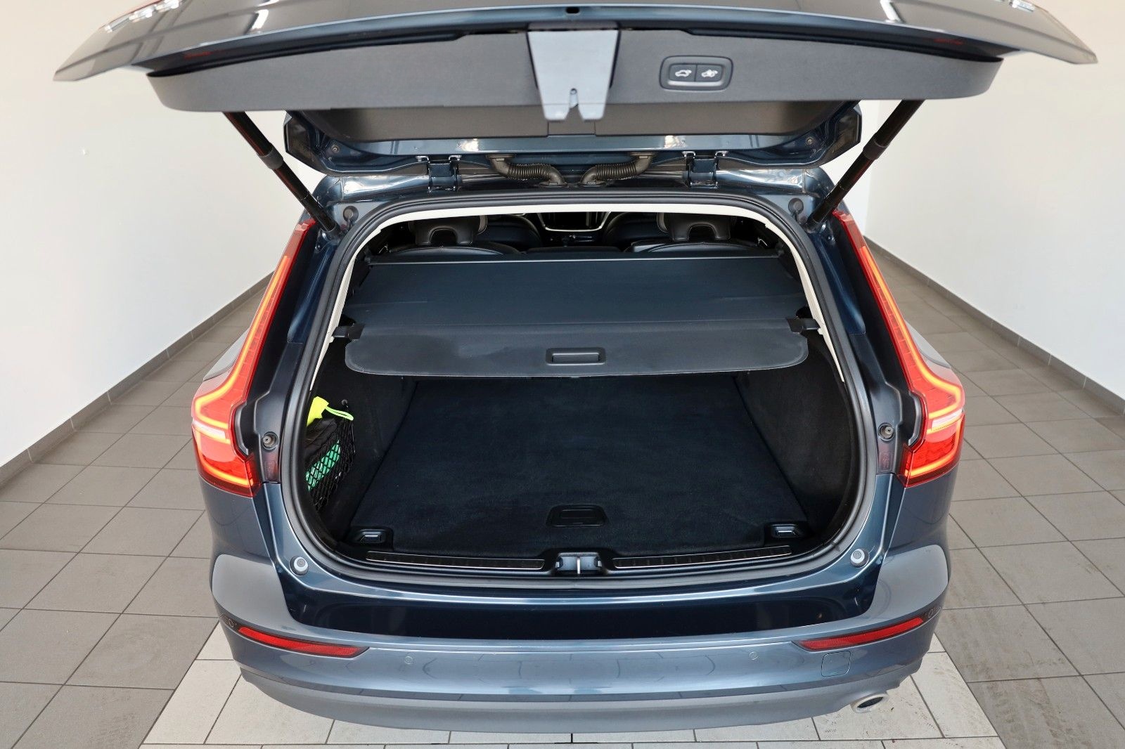 Volvo V60 Momentum Pro,T.Leder,Navi,LED,SH,Kamera,DAB foto 25