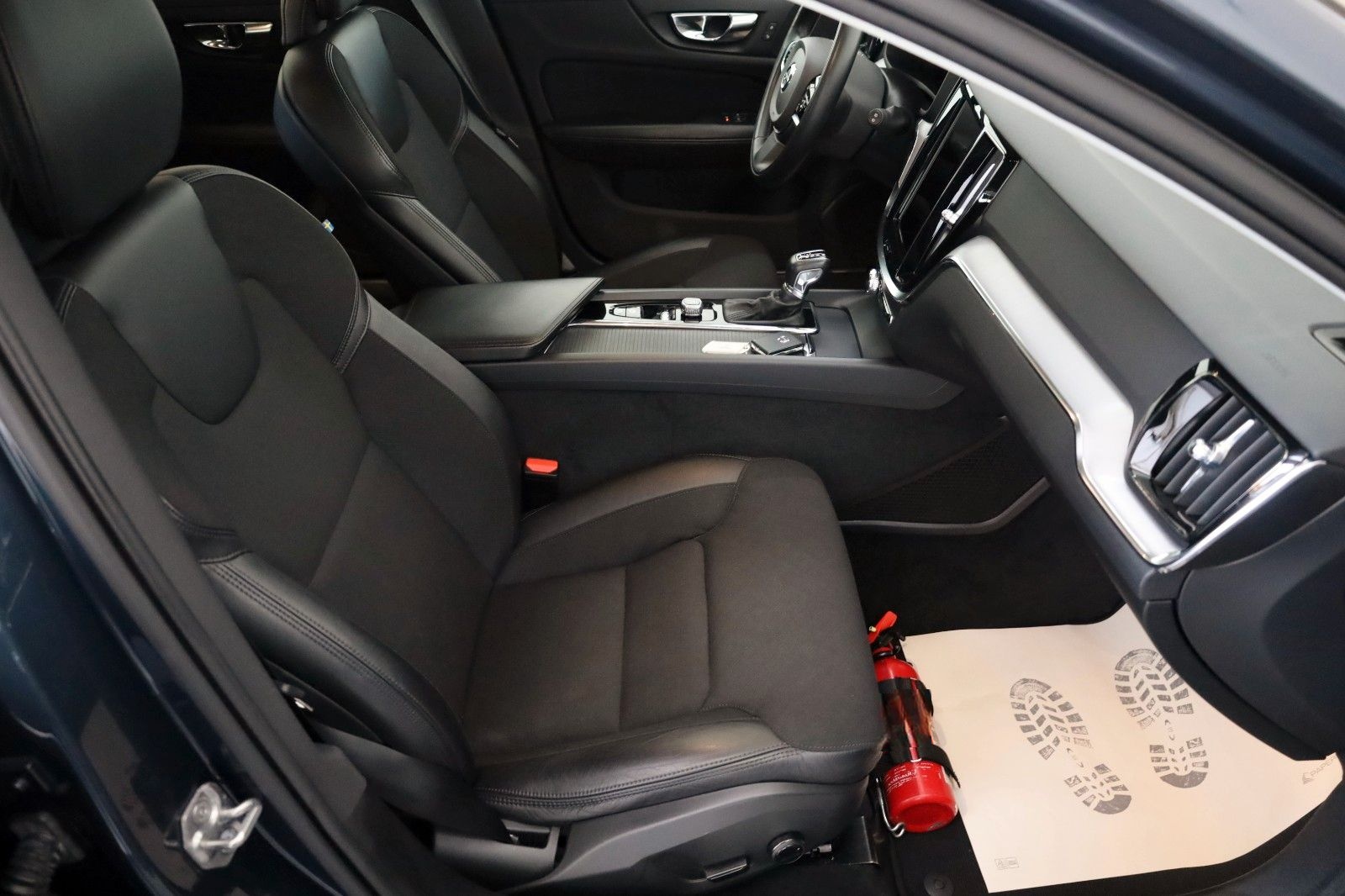 Volvo V60 Momentum Pro,T.Leder,Navi,LED,SH,Kamera,DAB foto 5