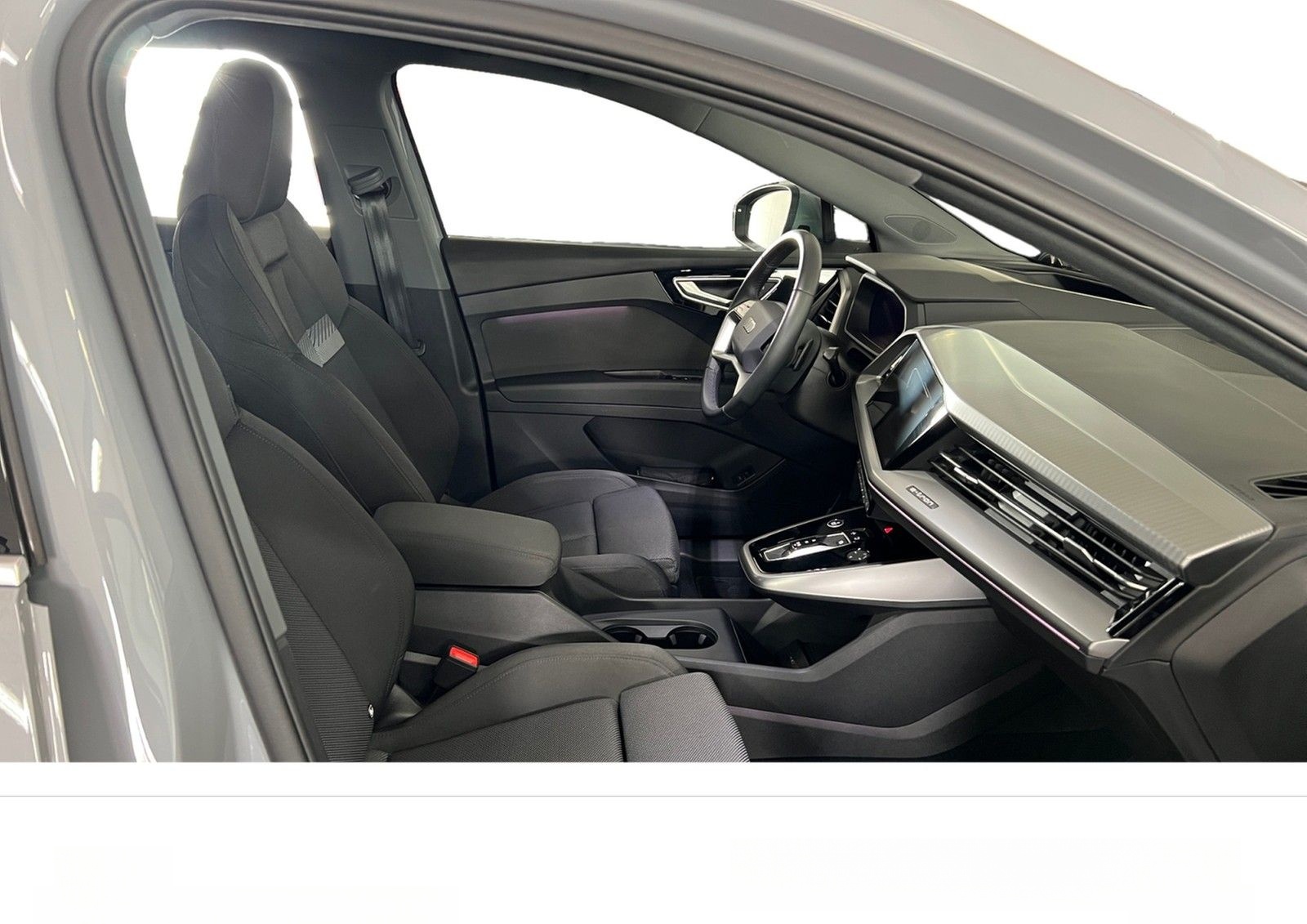 Audi Q4 40 e-tron 150 kW AHK+ADVANCED+RüFa-Kamera+LED foto 7