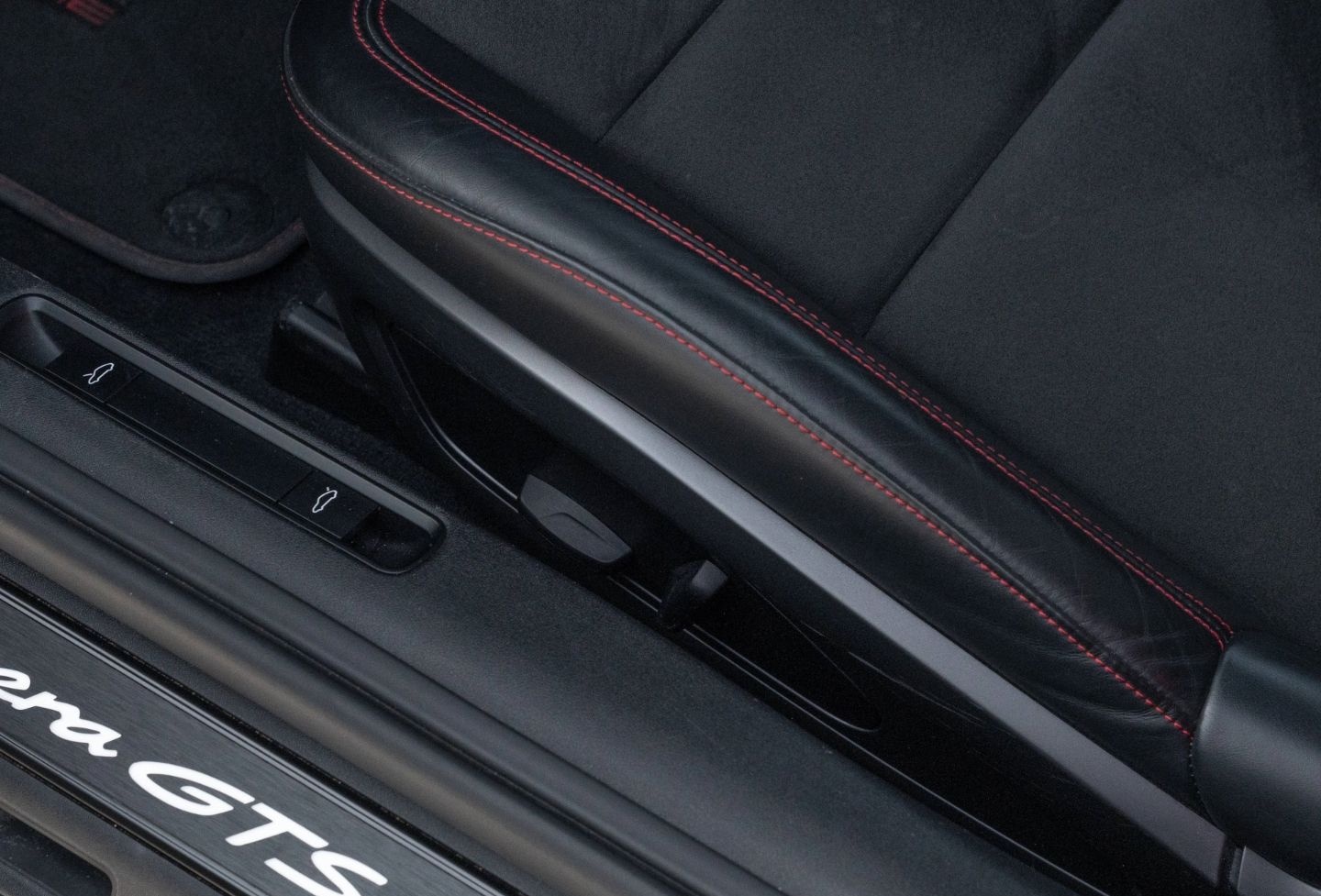 Porsche 911 992 Carrera GTS Matrix LED eSD BOSE 90l Tank foto 19