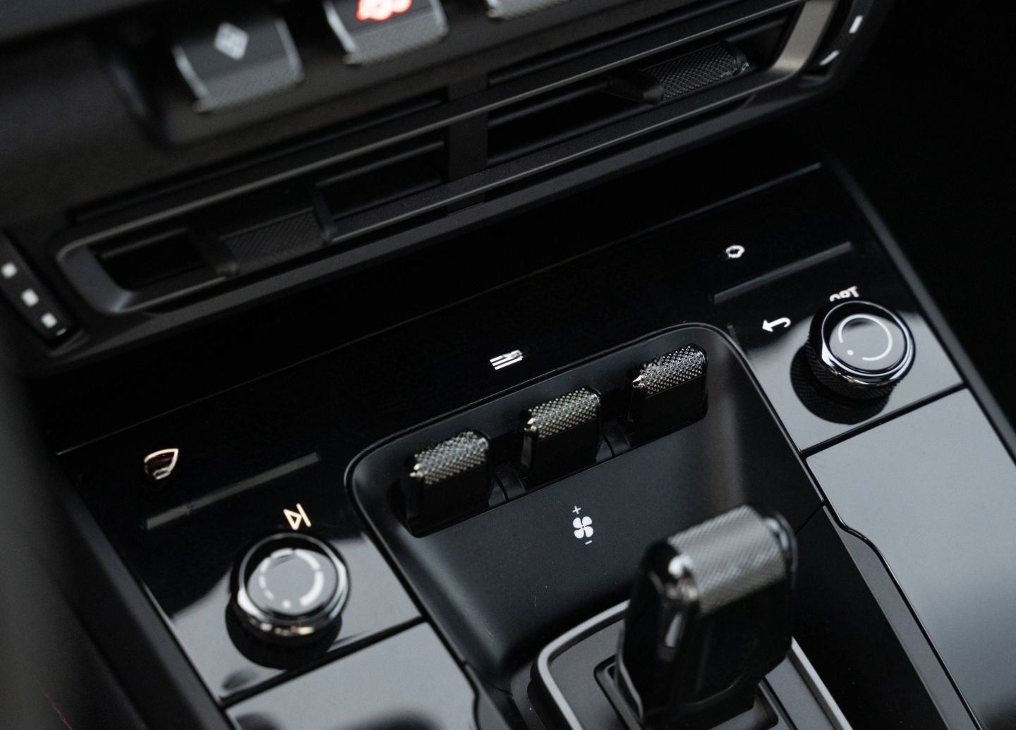Porsche 911 992 Carrera GTS Matrix LED eSD BOSE 90l Tank foto 21