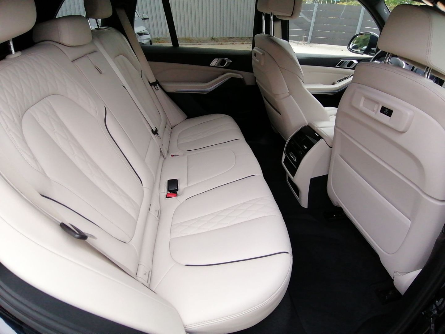 BMW X5 XDRIVE 30D M Sport Laser NAVI HUD AHK Pano foto 10