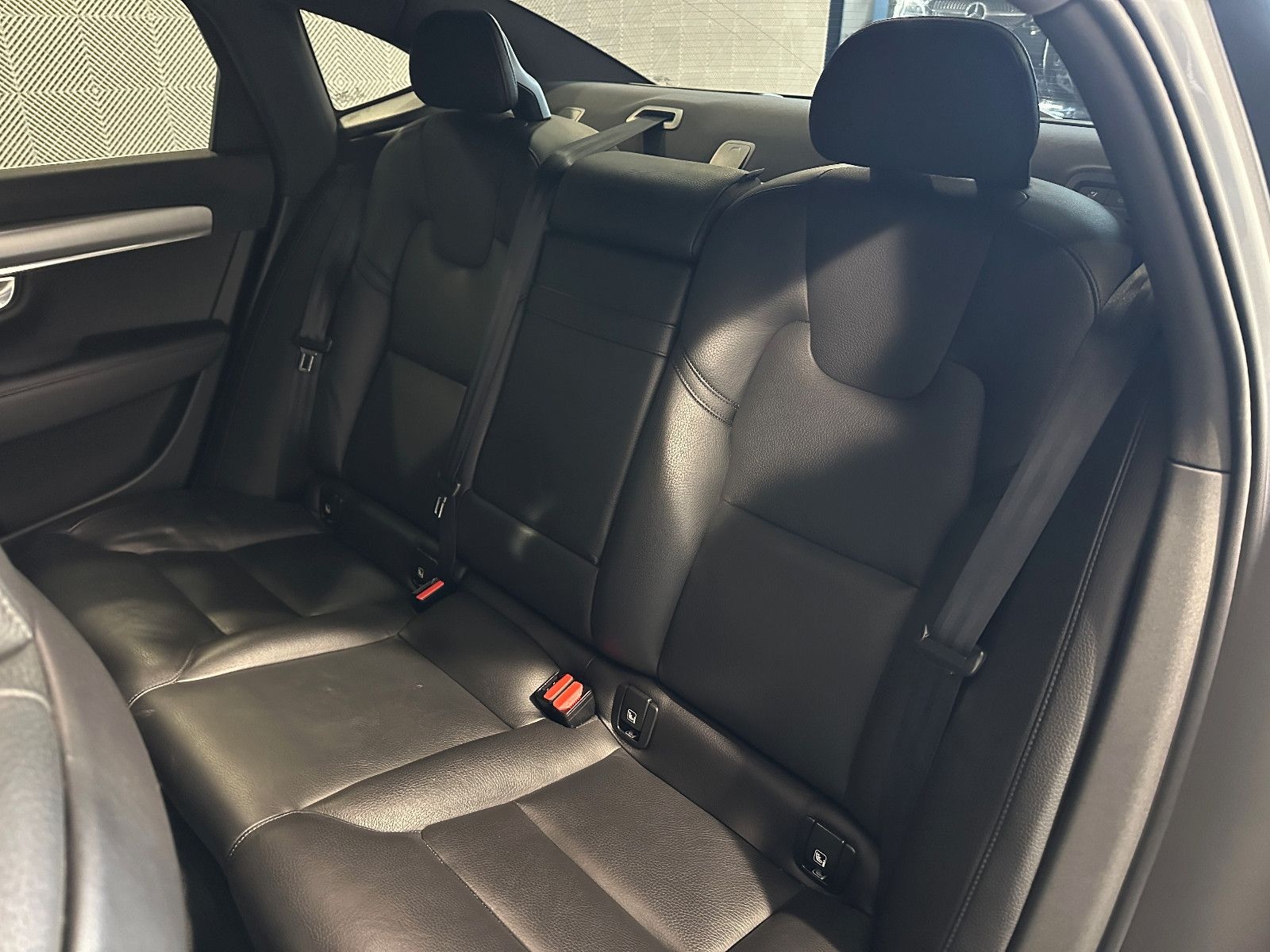 Volvo S90 D4 Lim.*MOMENTUM*LED-ACC-HARMAN KARDON-MEMO foto 25