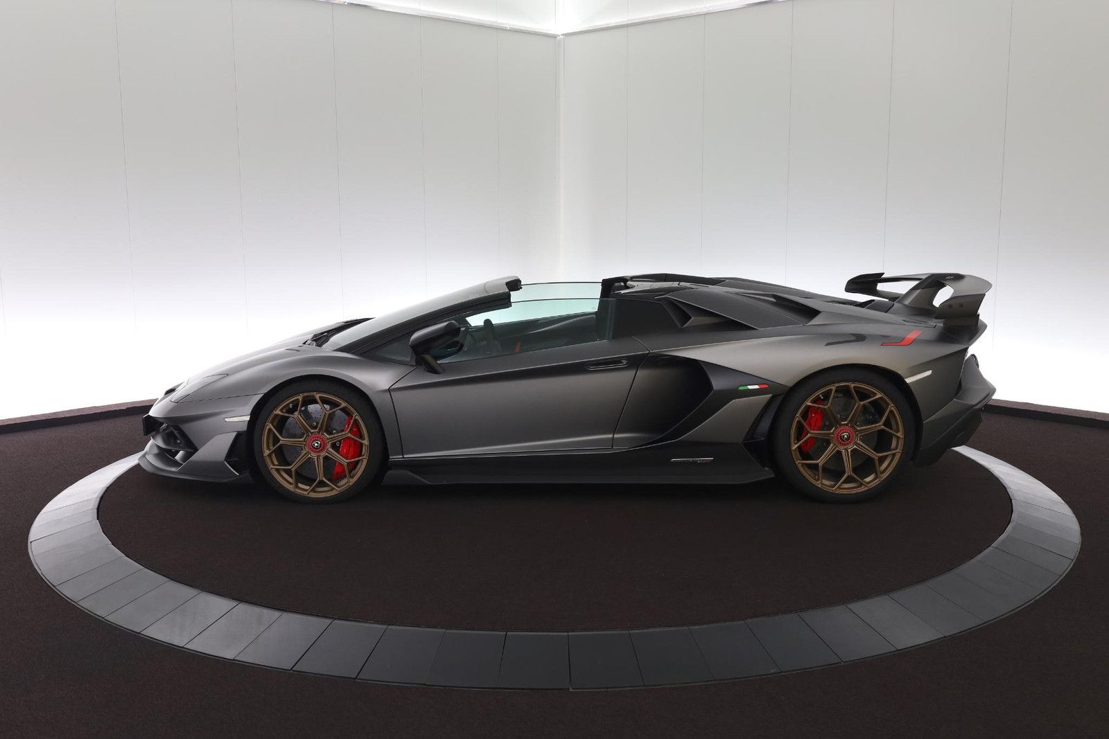 Lamborghini Aventador 6.5 V12 SVJ Roadster foto 3