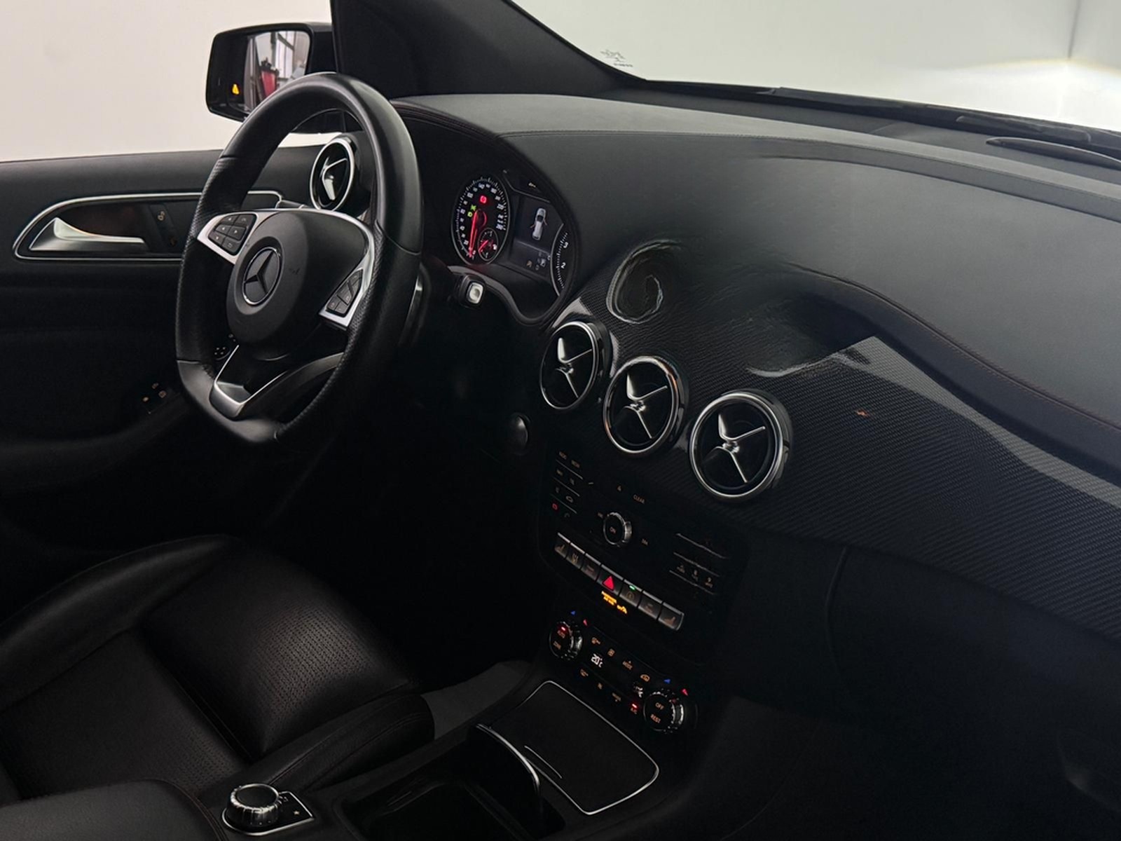 Mercedes-Benz B 220 CGI 4Matic AMG Line Leder LED Kamera Navi foto 14