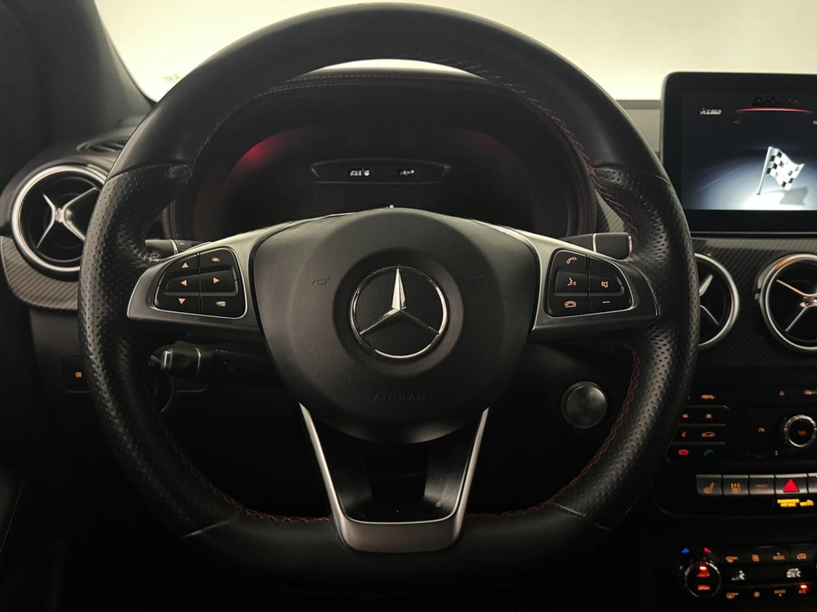 Mercedes-Benz B 220 CGI 4Matic AMG Line Leder LED Kamera Navi foto 15