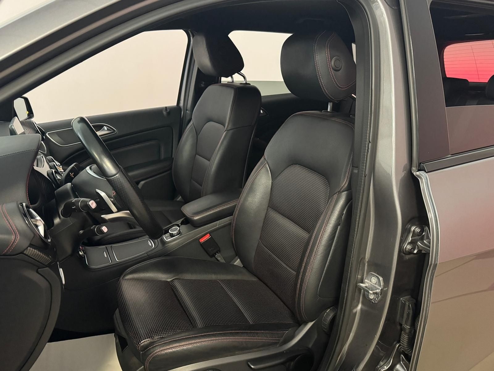 Mercedes-Benz B 220 CGI 4Matic AMG Line Leder LED Kamera Navi foto 10