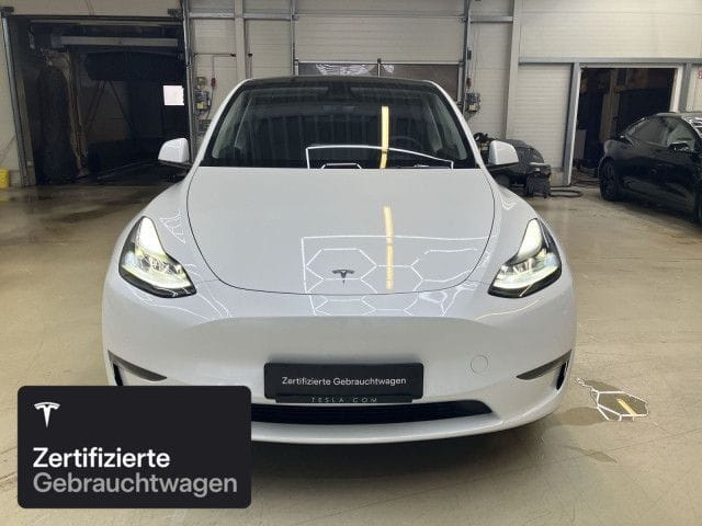 Tesla Model Y Long Range AWD foto 3