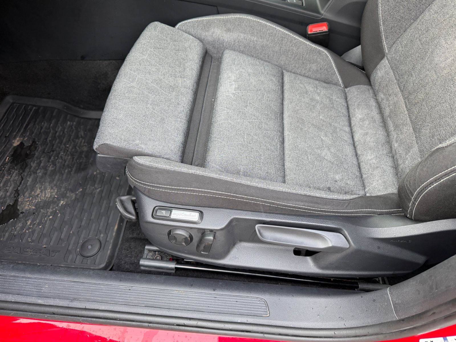 Volkswagen Passat Variant Business DSG VIRTUAL ACC LANE DIS foto 11