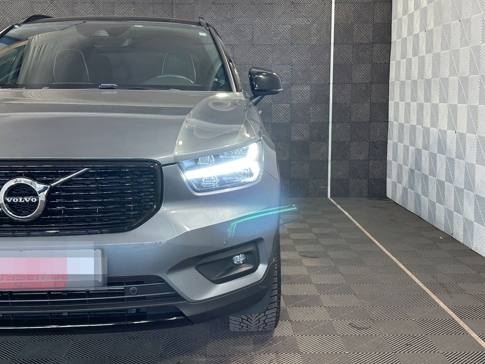 Volvo XC40 2WD*R DESIGN*LED-TEMPO-AHK-R.KAM-NAPPA-SHZ foto 13