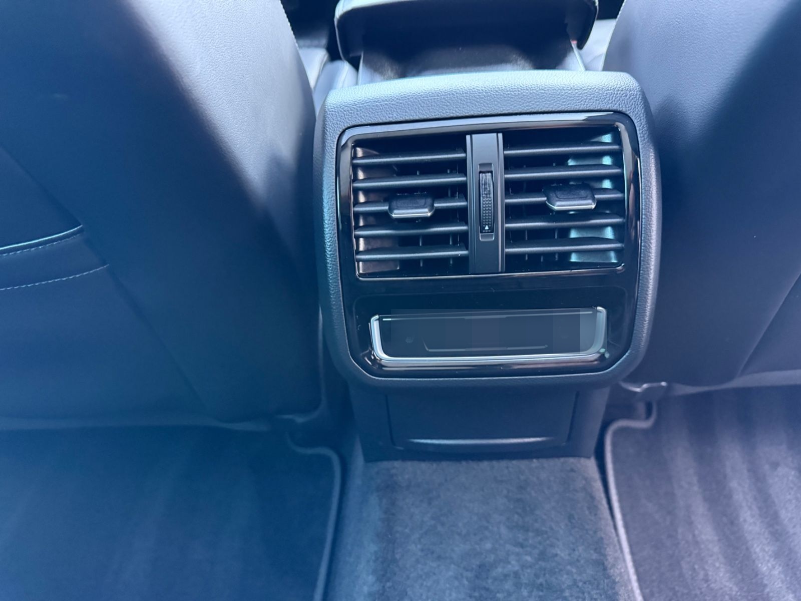 Volkswagen Passat Variant Elegance Pano ActiveDsp Sitz Belü foto 19