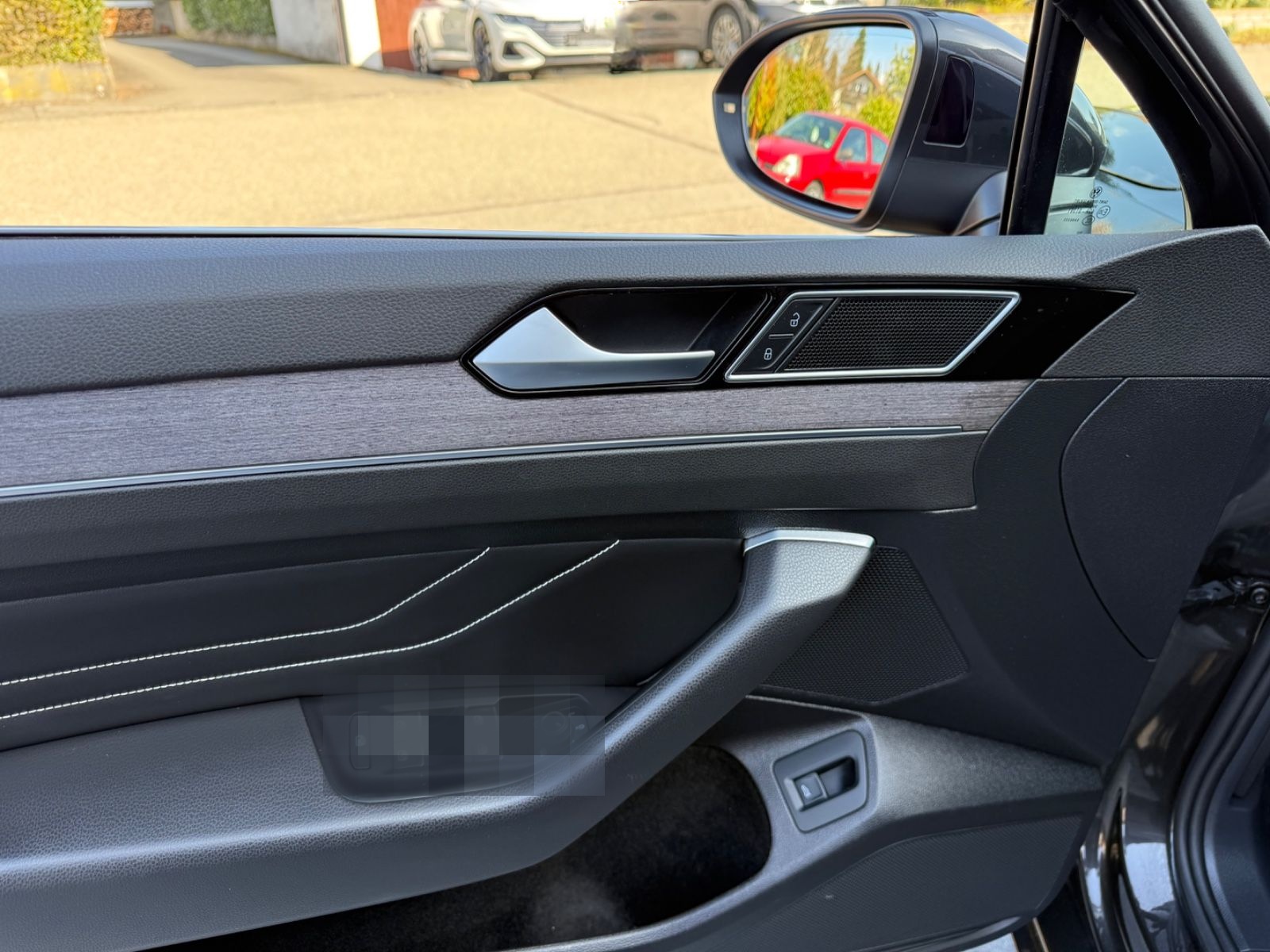 Volkswagen Passat Variant Elegance Pano ActiveDsp Sitz Belü foto 22