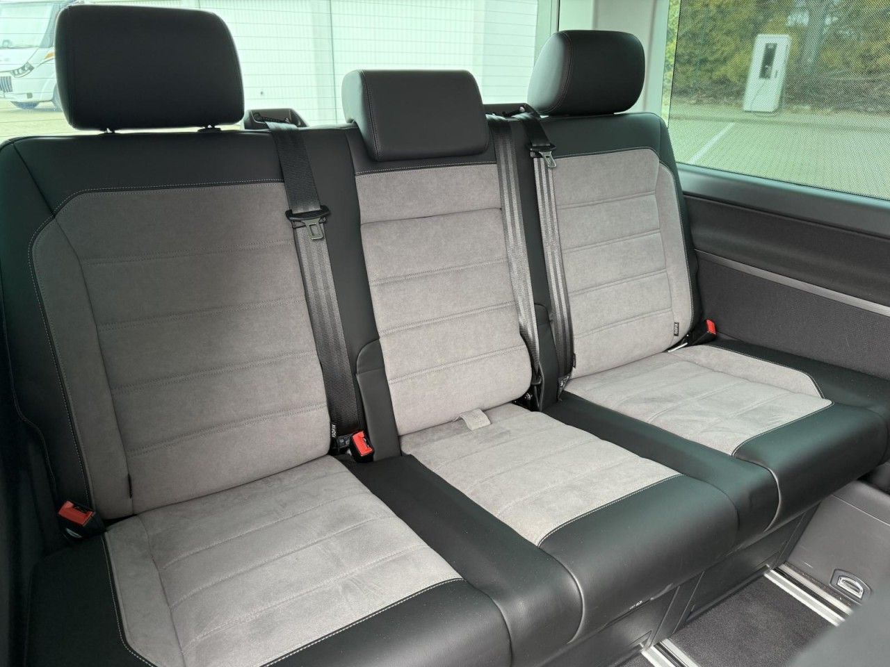 Volkswagen T6.1 Multivan Generation SIX 2.0 TDI STHZ, ACC, foto 20