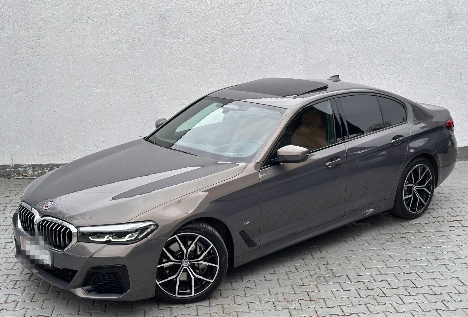 BMW 530d xDrive Lim. M-Sport/HUD/H&K/MASSAGE/KAMERA foto 2