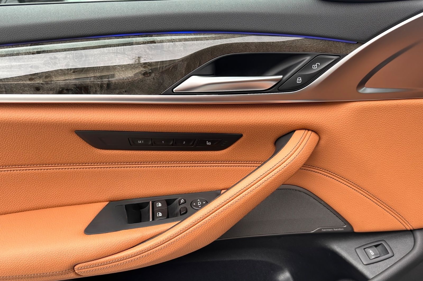 BMW 530d xDrive Lim. M-Sport/HUD/H&K/MASSAGE/KAMERA foto 18