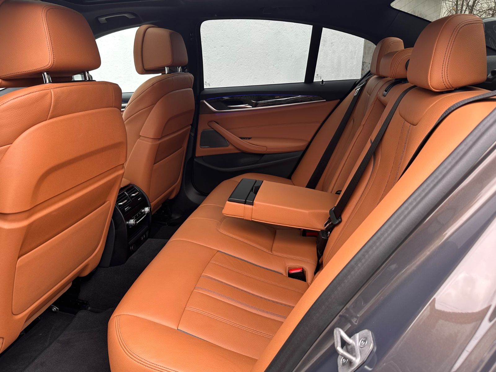 BMW 530d xDrive Lim. M-Sport/HUD/H&K/MASSAGE/KAMERA foto 23