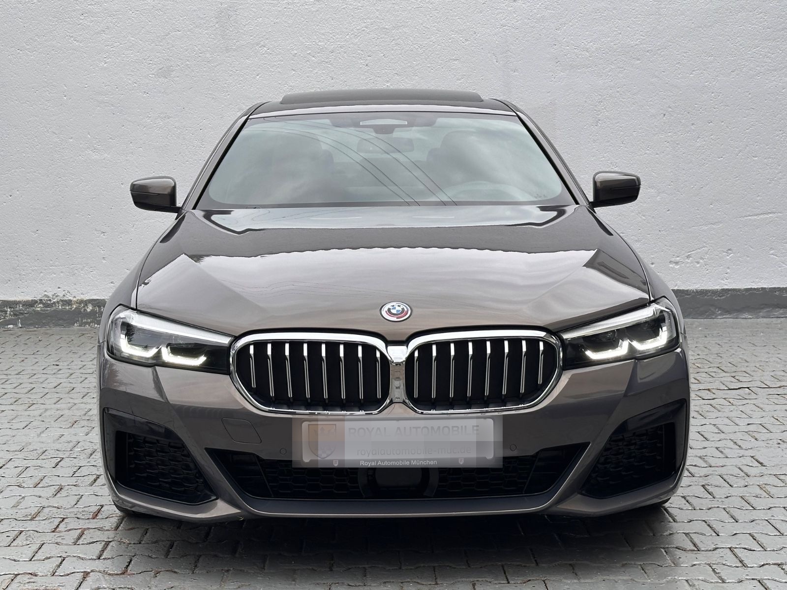 BMW 530d xDrive Lim. M-Sport/HUD/H&K/MASSAGE/KAMERA foto 5