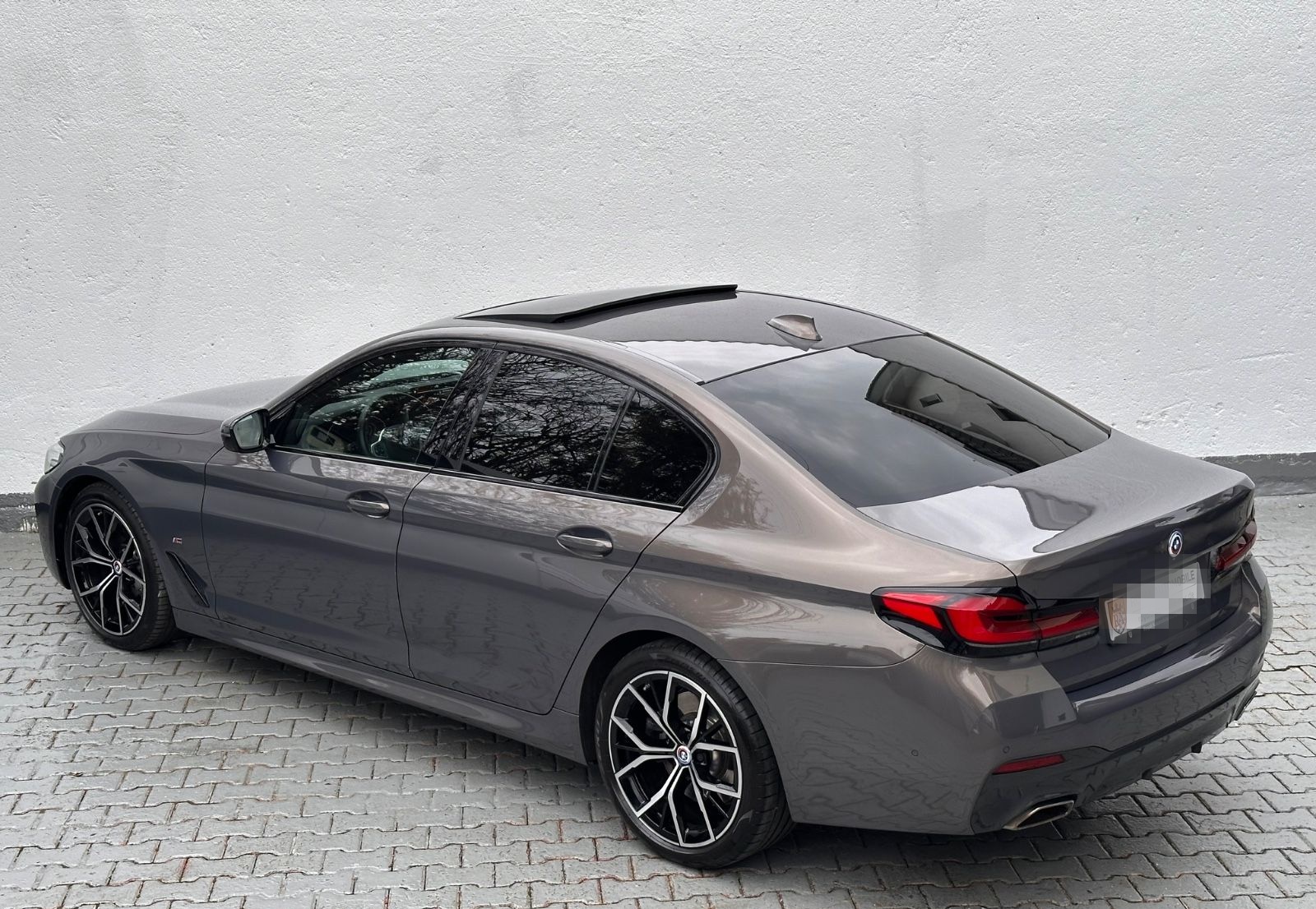 BMW 530d xDrive Lim. M-Sport/HUD/H&K/MASSAGE/KAMERA foto 8