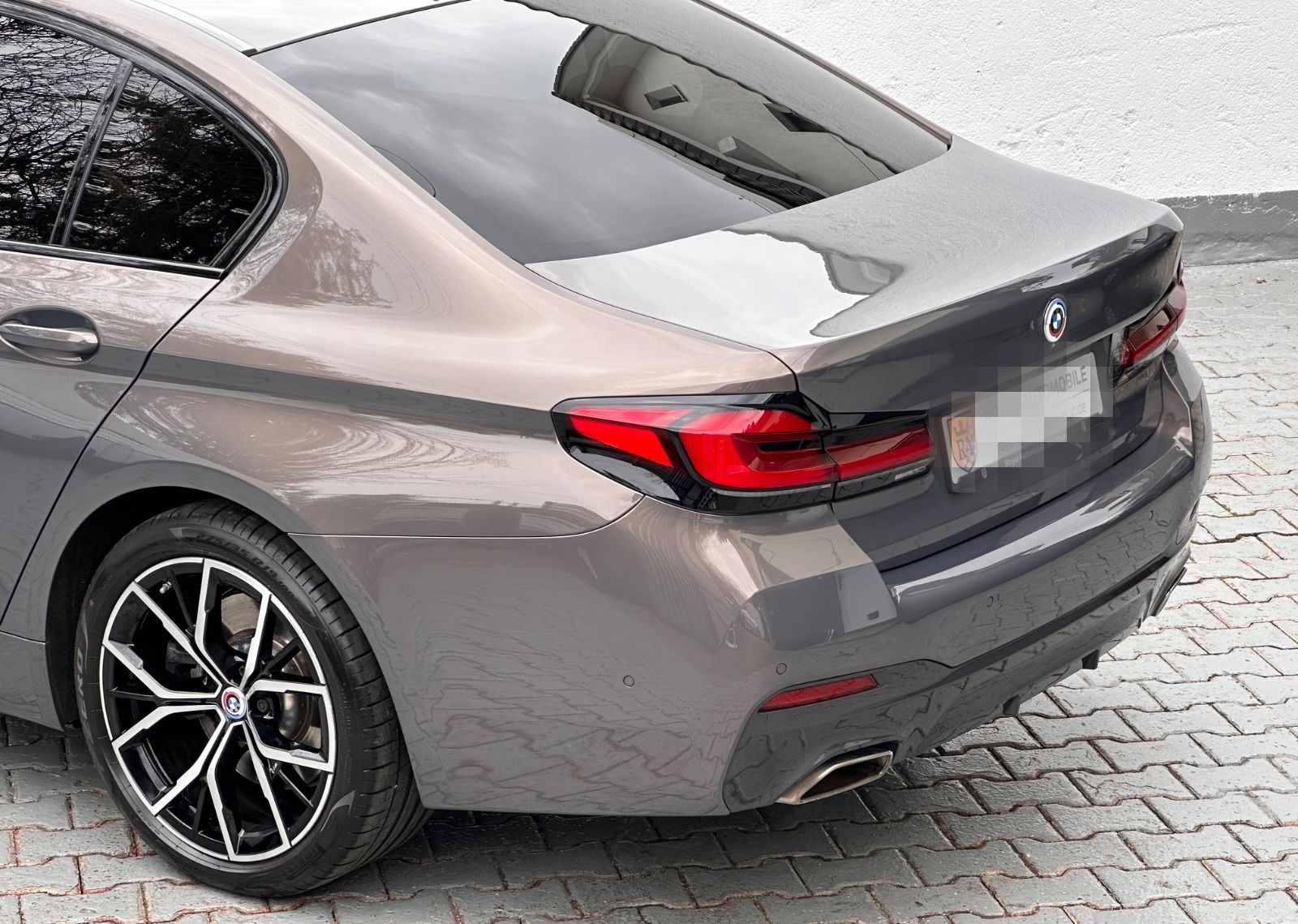 BMW 530d xDrive Lim. M-Sport/HUD/H&K/MASSAGE/KAMERA foto 9