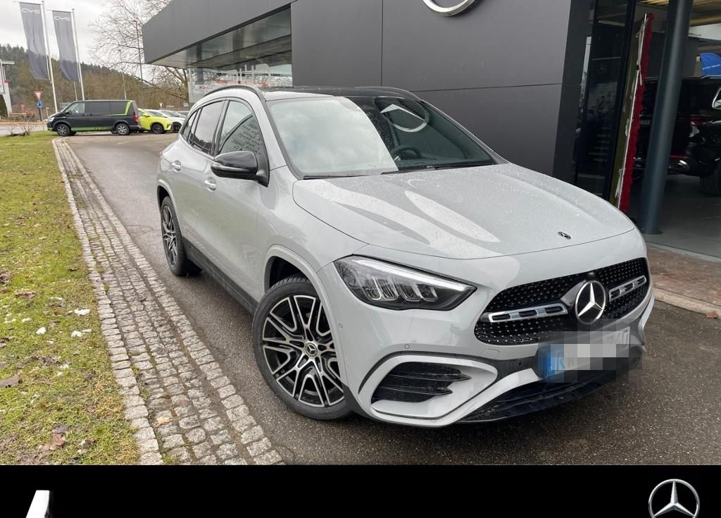Mercedes-Benz GLA 200 ACC AHK AUT Kam. KlimaA LED LM PDC Pano foto 2