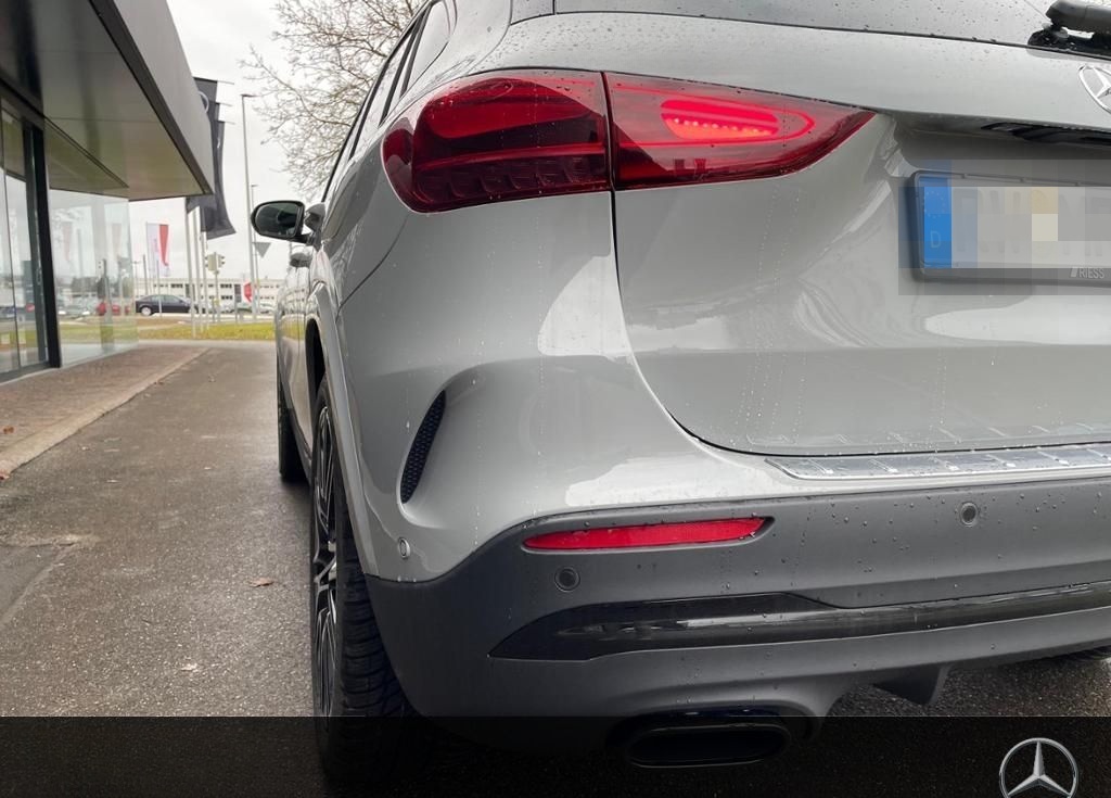 Mercedes-Benz GLA 200 ACC AHK AUT Kam. KlimaA LED LM PDC Pano foto 15