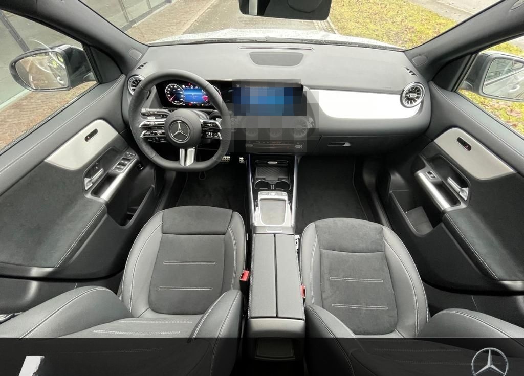 Mercedes-Benz GLA 200 ACC AHK AUT Kam. KlimaA LED LM PDC Pano foto 10