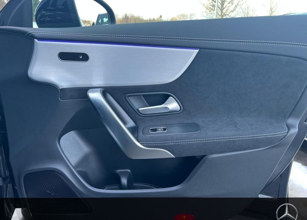 Mercedes-Benz CLA 200 SB AMG+PANO+MULTIBEAM+DISTRONIC+KEYLESS+ foto 12