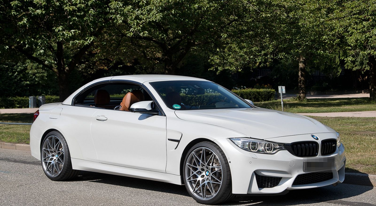 BMW M4 Competition Cabrio  im Top-Zustand mit 557 PS foto 5