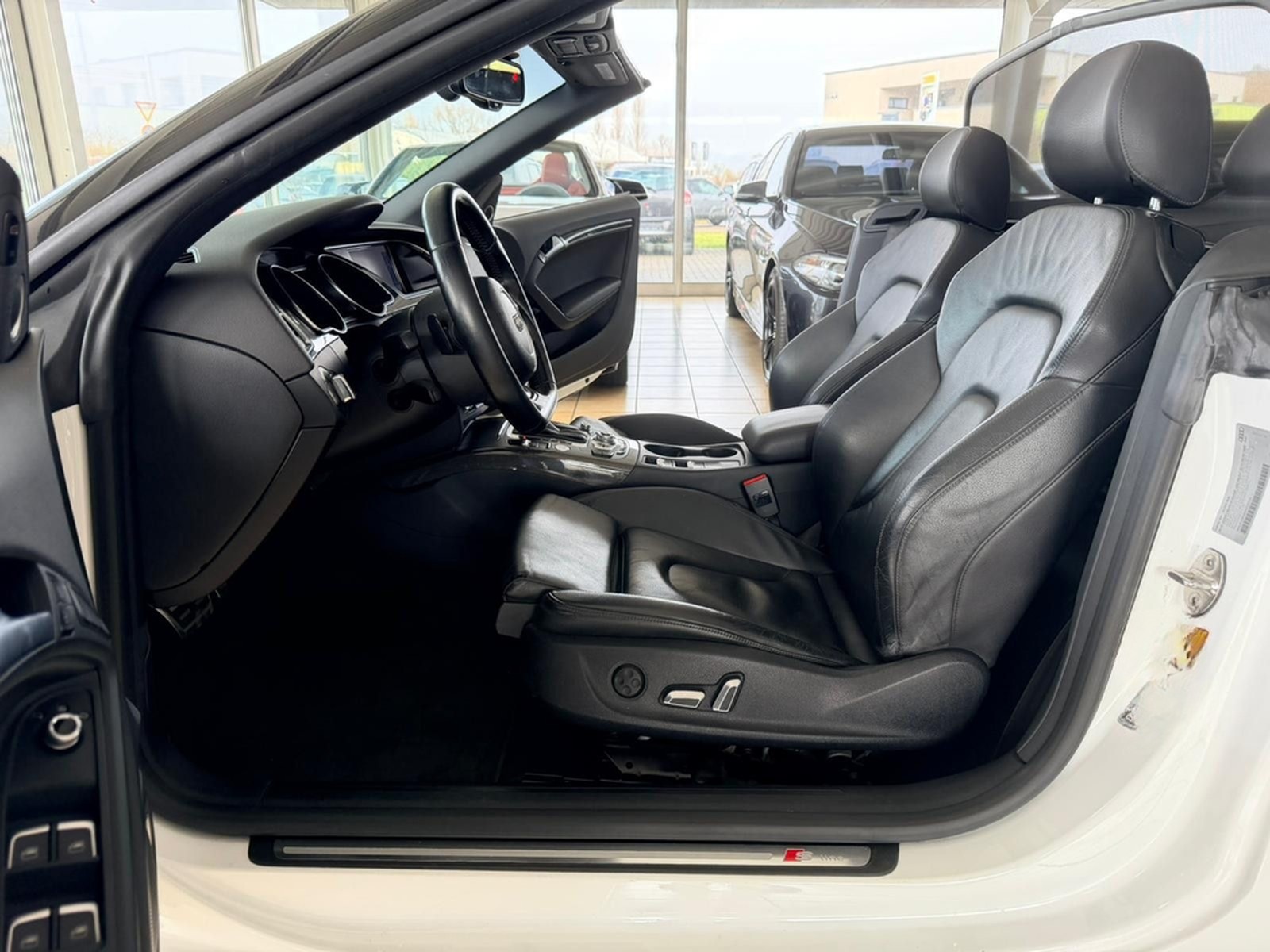 Audi A5 2.0 TFSI Quattro Cabrio 3x S-Line B&O TOTW foto 37
