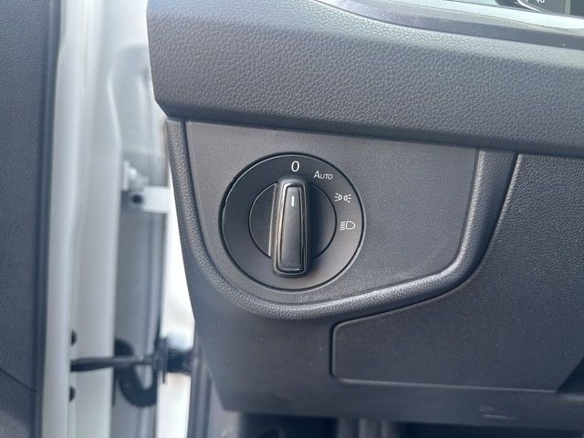 Volkswagen Taigo 1.5 TSI DSG Style  V-COKP AHK NAV XEN LED  foto 13