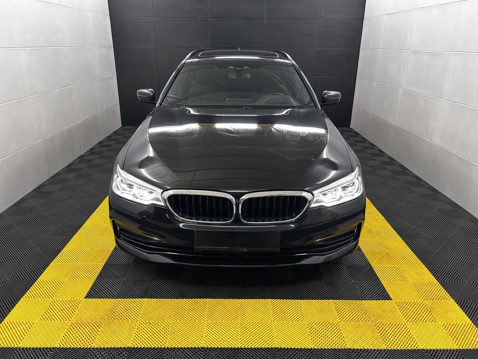 BMW 540 i xDrive+ACC+Pano+Head-Up+Ambiente+Memo+Kam foto 2