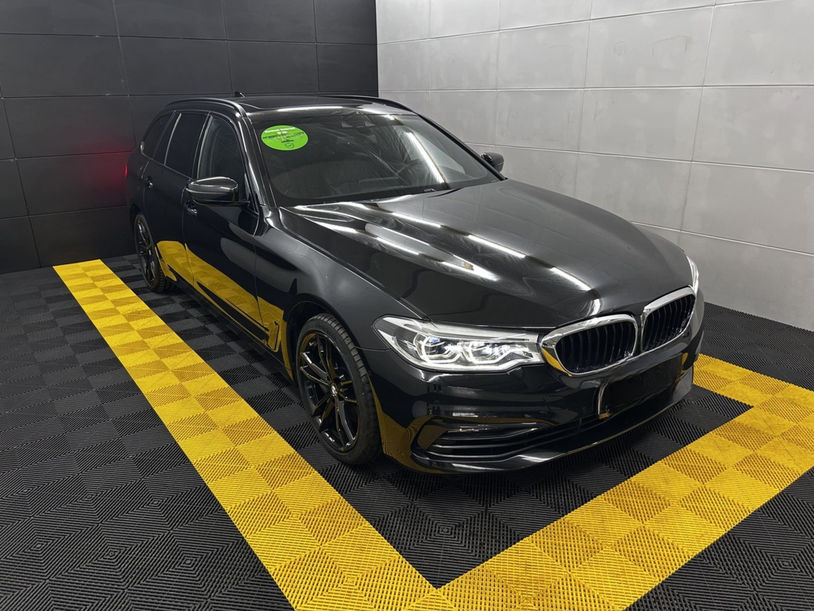 BMW 540 i xDrive+ACC+Pano+Head-Up+Ambiente+Memo+Kam foto 3