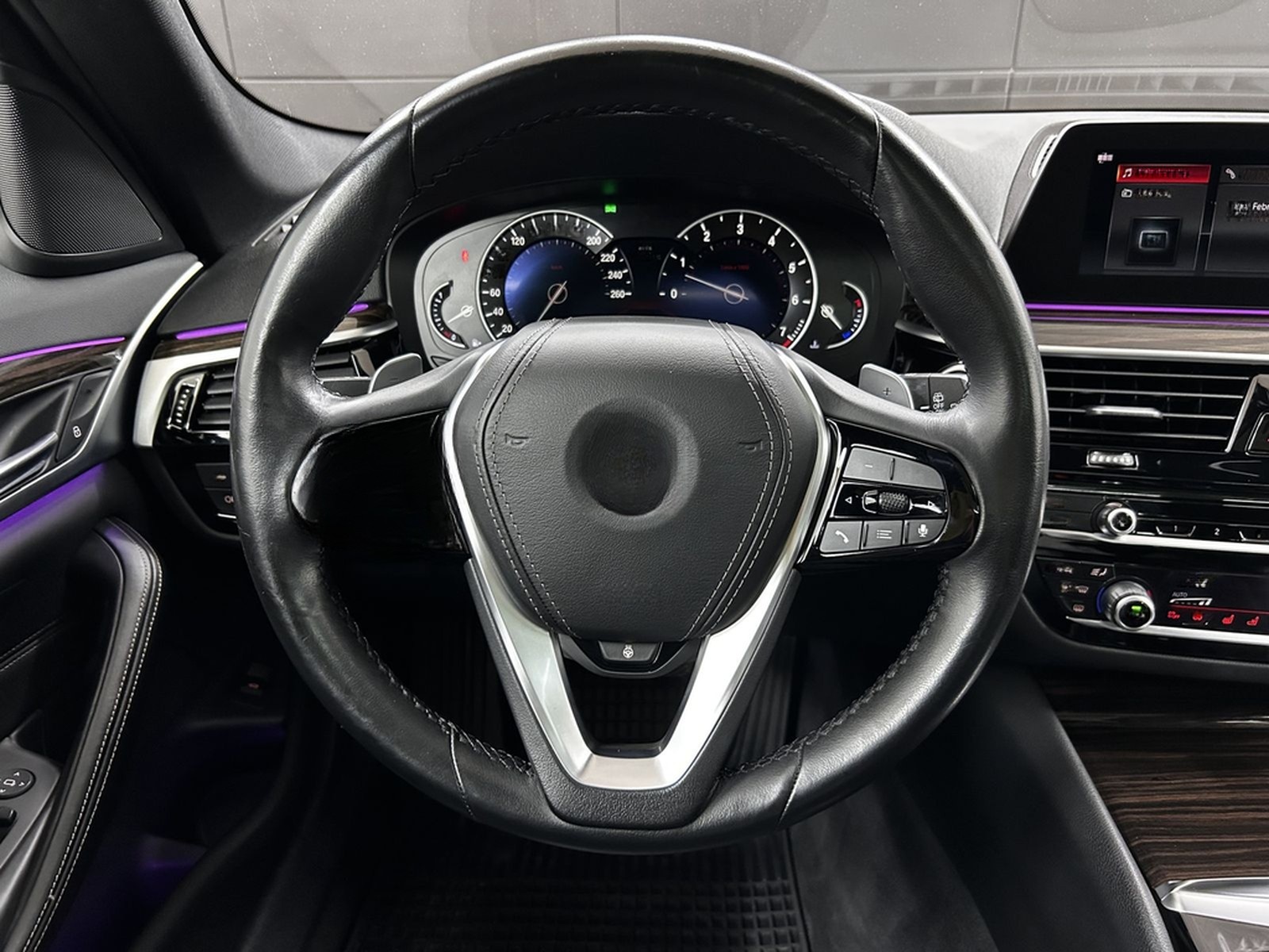 BMW 540 i xDrive+ACC+Pano+Head-Up+Ambiente+Memo+Kam foto 26