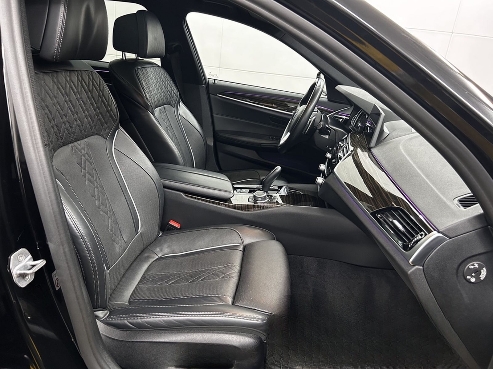 BMW 540 i xDrive+ACC+Pano+Head-Up+Ambiente+Memo+Kam foto 35