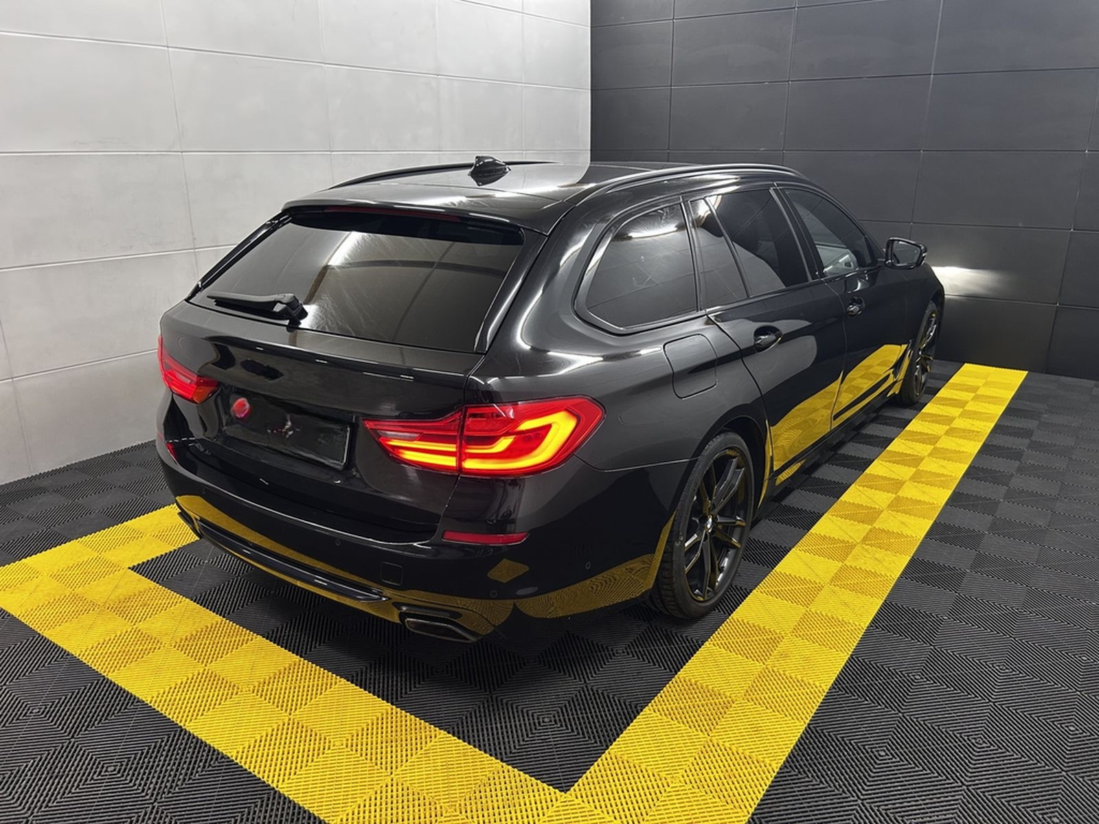 BMW 540 i xDrive+ACC+Pano+Head-Up+Ambiente+Memo+Kam foto 5