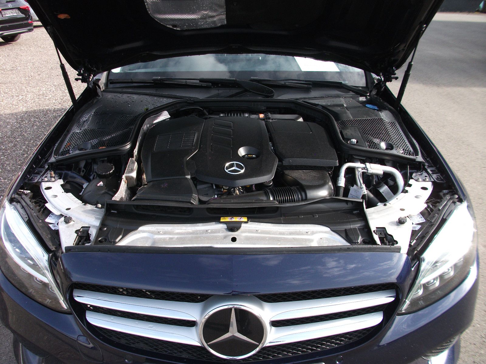 Mercedes-Benz C 300 d T Autom. AHK Panoramadach LED Command Di foto 14