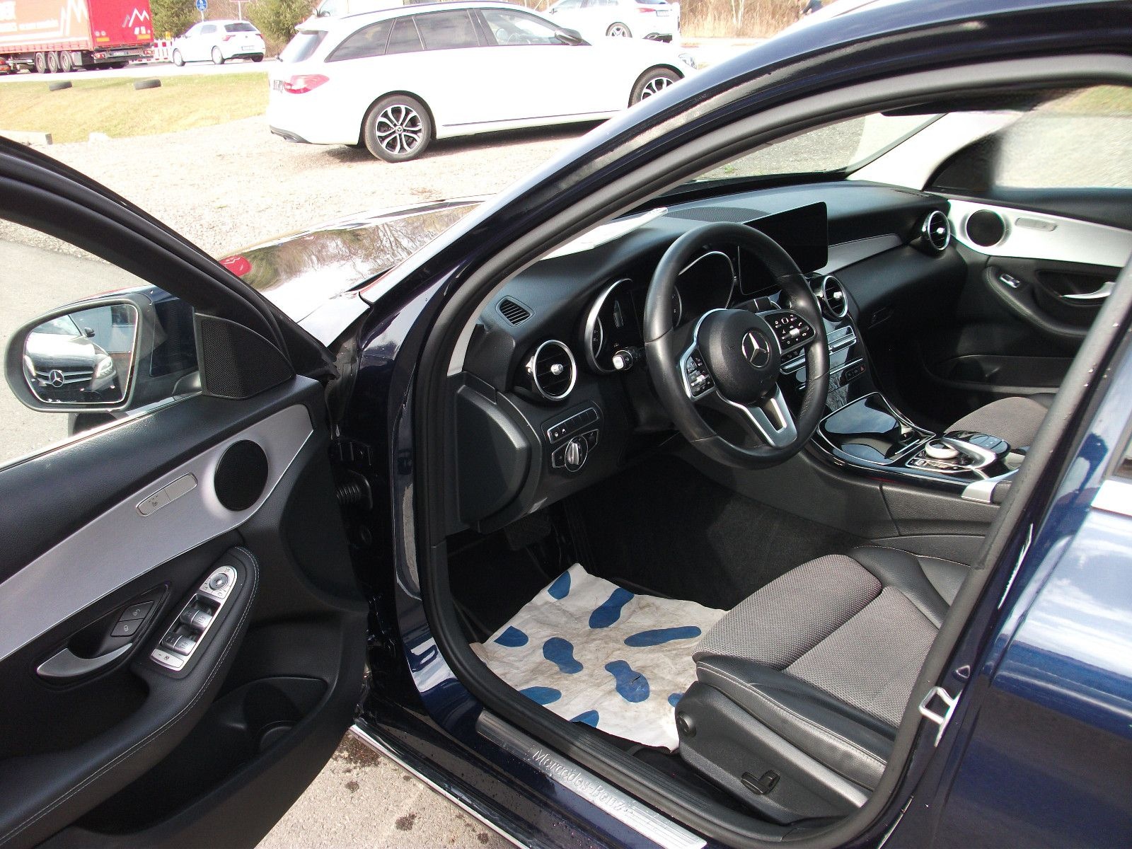 Mercedes-Benz C 300 d T Autom. AHK Panoramadach LED Command Di foto 7