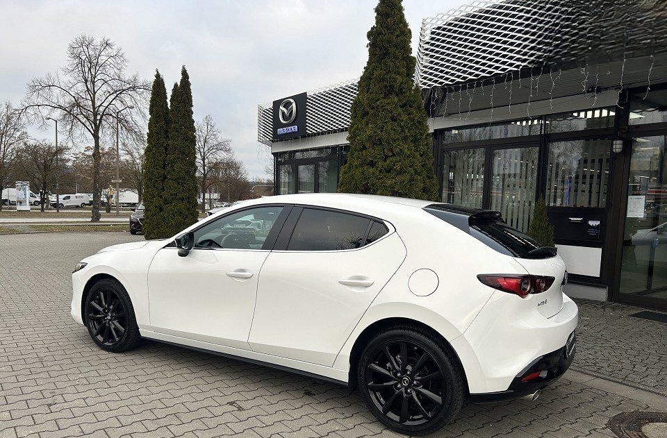 Mazda 3 SKYACTIV-G 2.0 150PS M Hybrid 2.0L e-SKYACTIV  foto 3