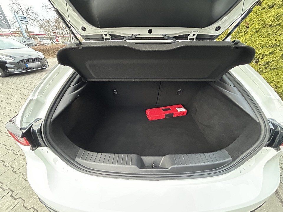 Mazda 3 SKYACTIV-G 2.0 150PS M Hybrid 2.0L e-SKYACTIV  foto 7
