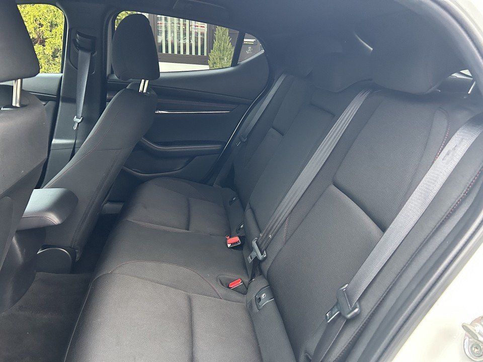 Mazda 3 SKYACTIV-G 2.0 150PS M Hybrid 2.0L e-SKYACTIV  foto 10