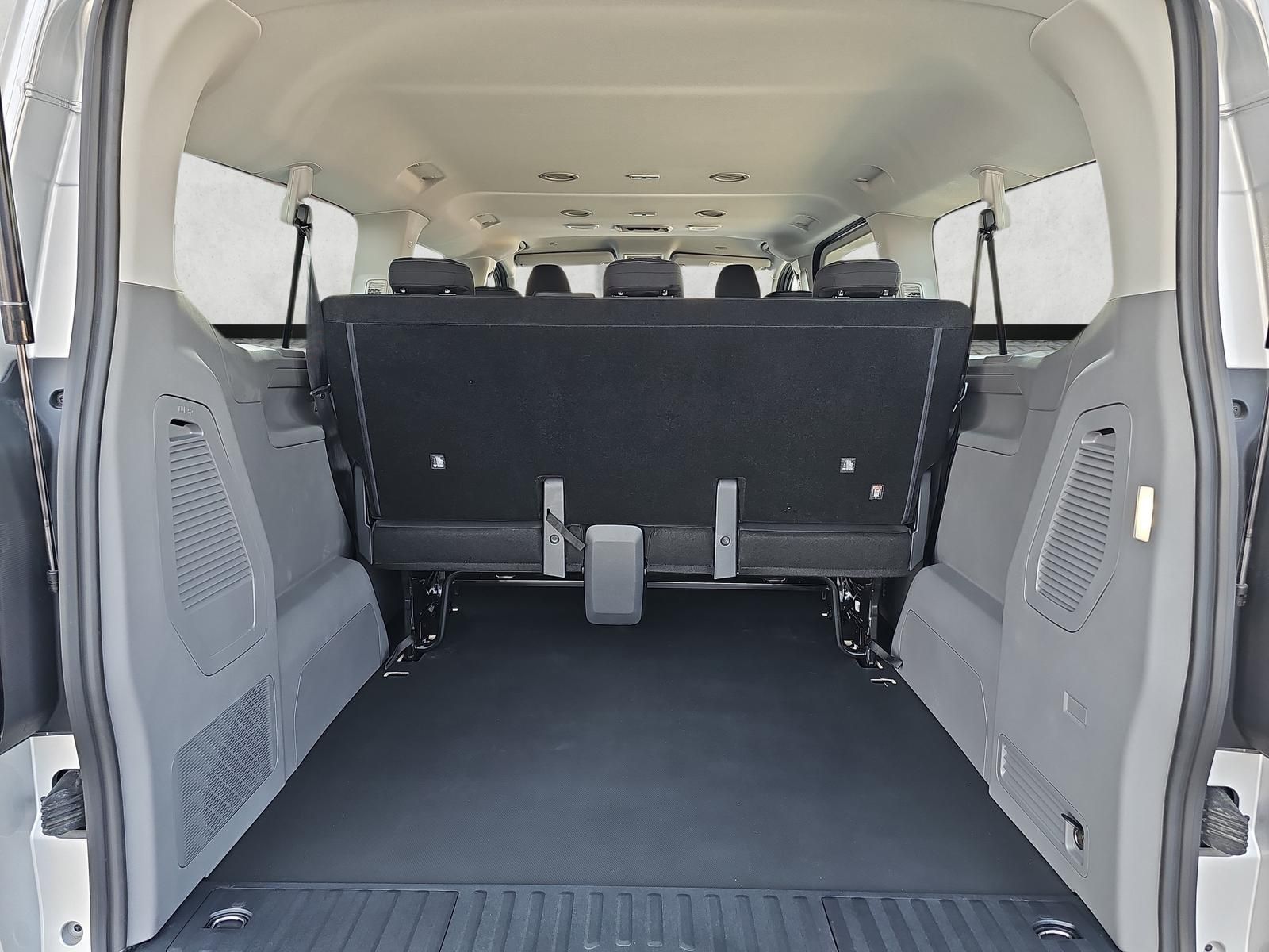 Volkswagen T7 Caravelle 2.0 TDI lang 5JGar Kamera KeylessGo foto 15