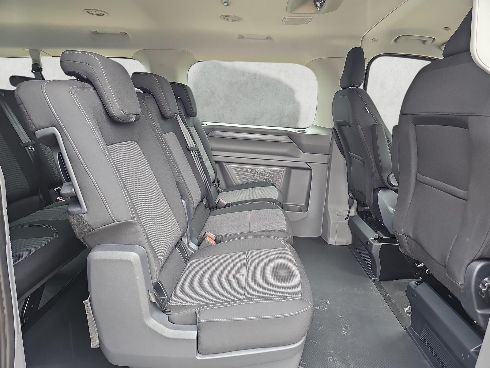 Volkswagen T7 Caravelle 2.0 TDI lang 5JGar Kamera KeylessGo foto 14