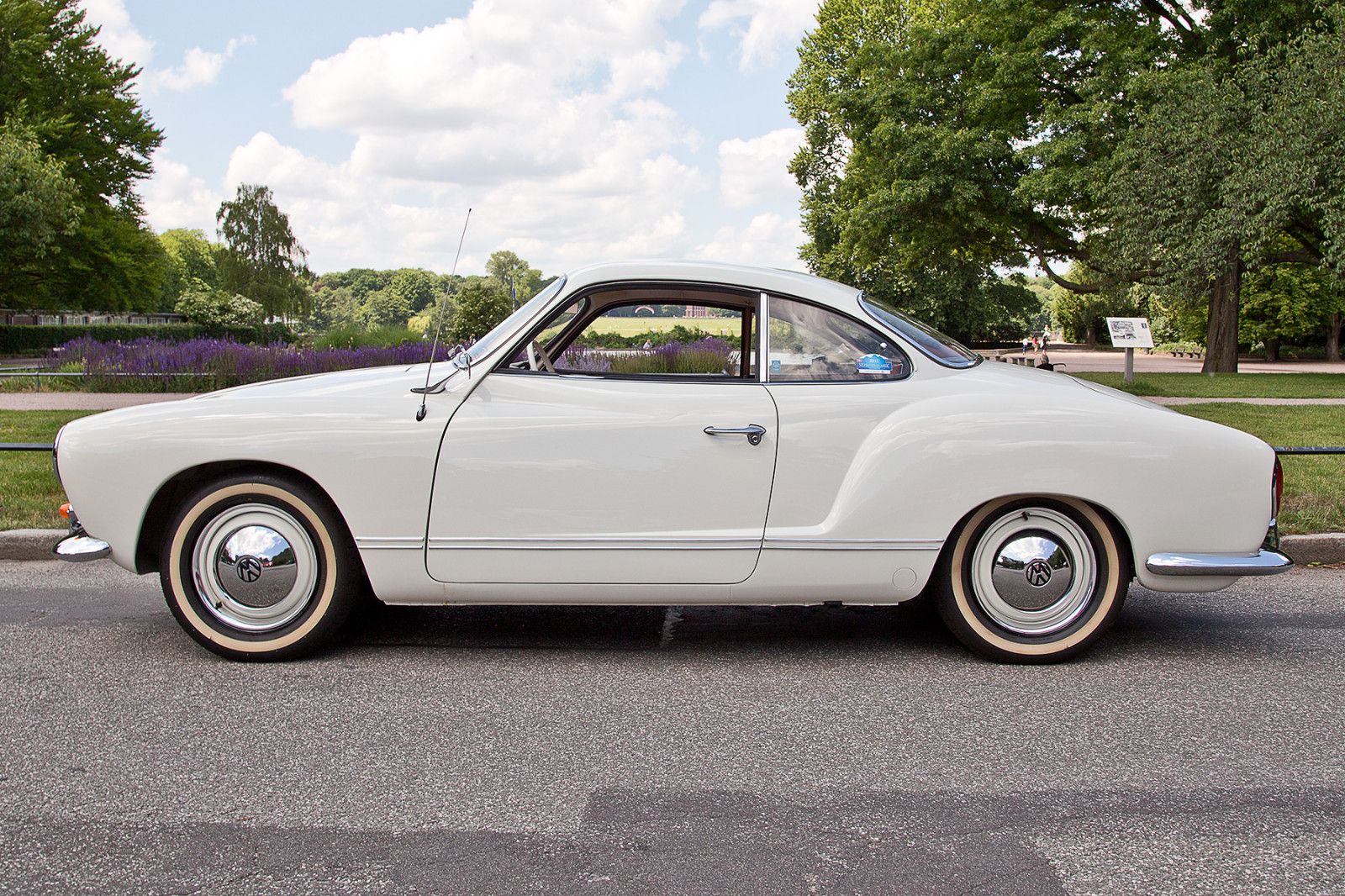 Volkswagen Karmann Ghia foto 3