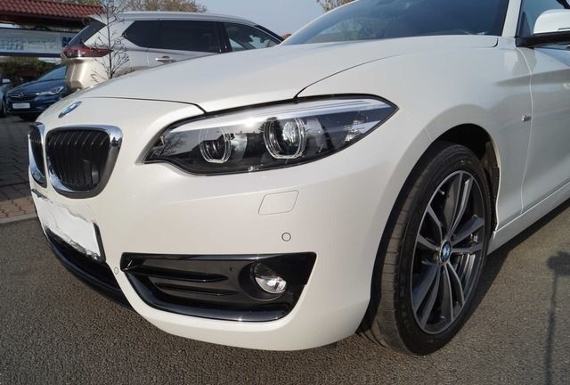 BMW 220 i Navi-LED-Leder-Kamera-Verkehrsz.-WR-Sitzh. foto 20