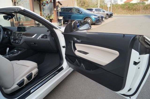 BMW 220 i Navi-LED-Leder-Kamera-Verkehrsz.-WR-Sitzh. foto 25