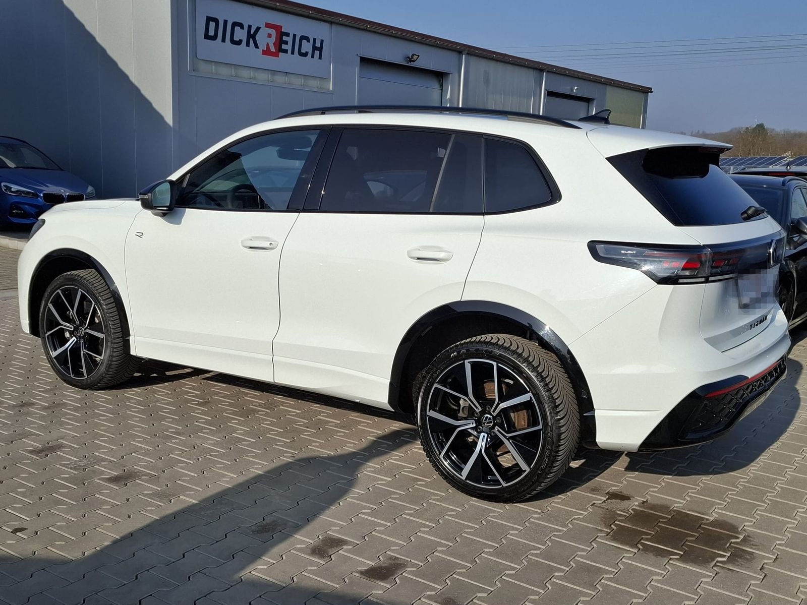 Volkswagen Tiguan 2.0 TDI 4M R-Line PANO*H&K*AHK*MATRIX*20" foto 5