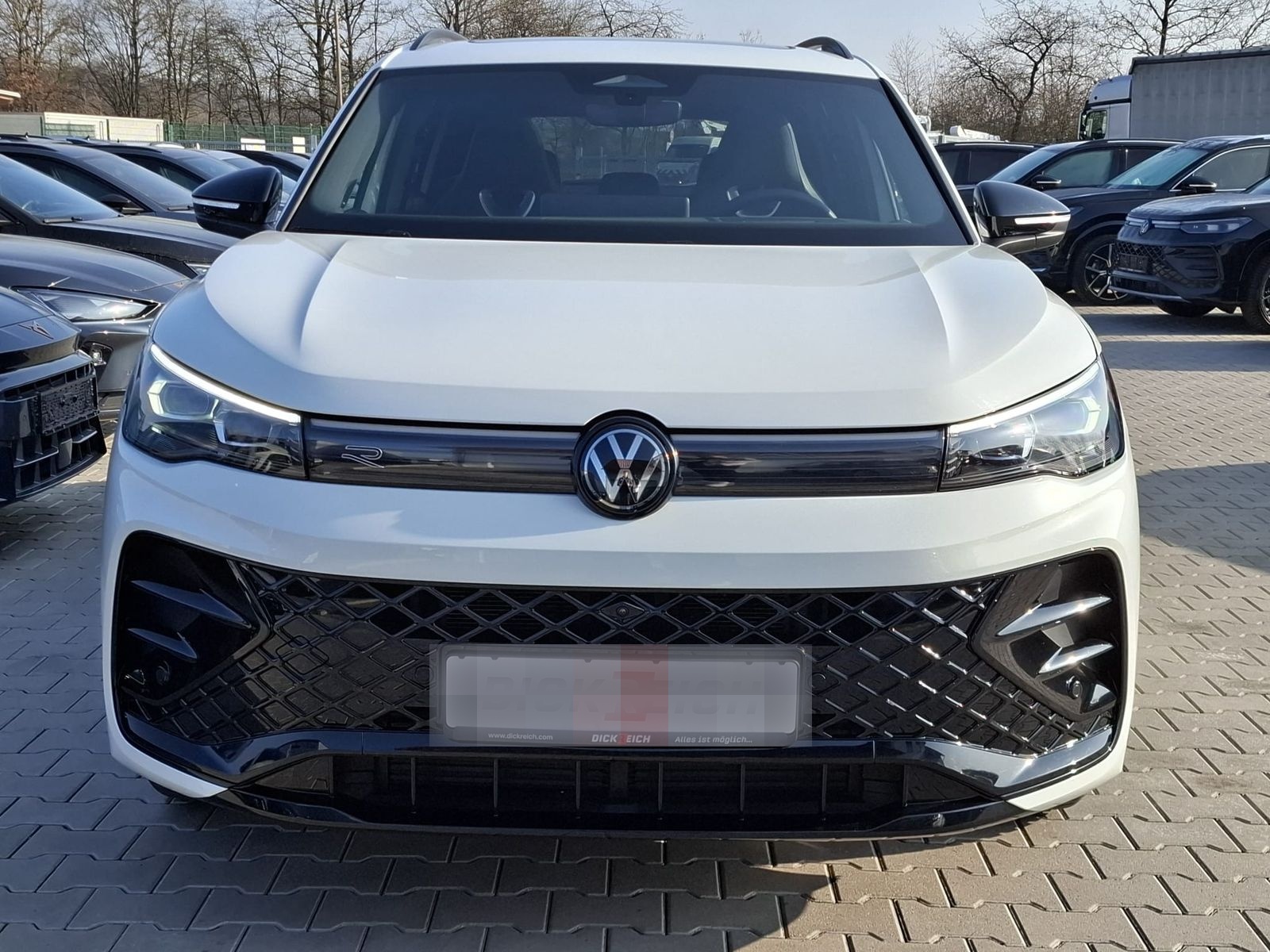 Volkswagen Tiguan 2.0 TDI 4M R-Line PANO*H&K*AHK*MATRIX*20" foto 8
