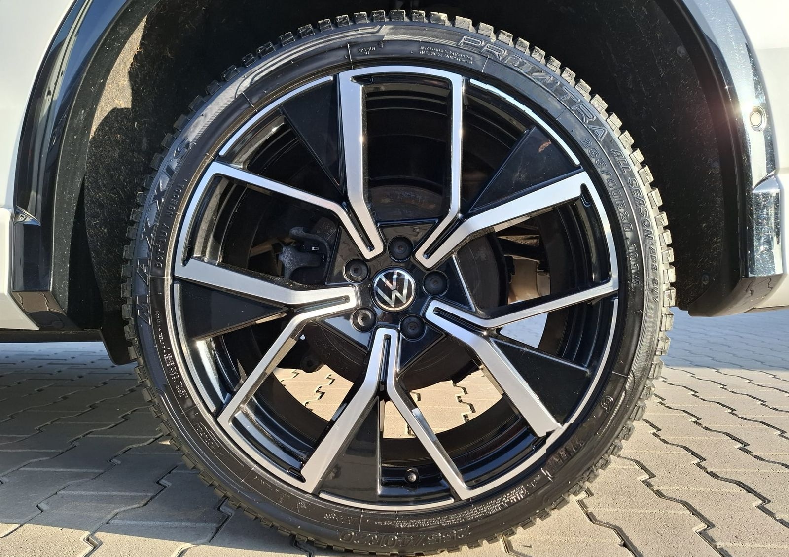 Volkswagen Tiguan 2.0 TDI 4M R-Line PANO*H&K*AHK*MATRIX*20" foto 9